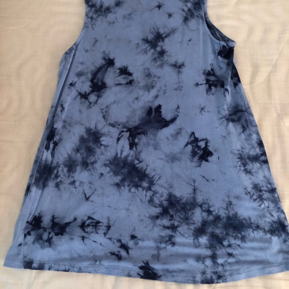 tank top - Picture 3 of 3